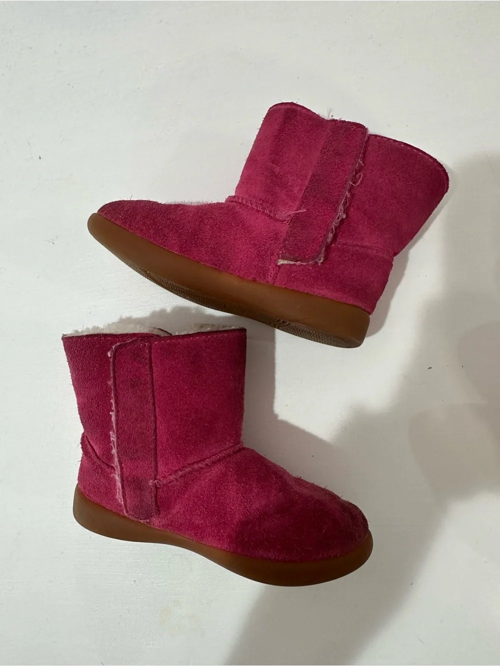 Baby girl Ugg Keelan Boot size 7 pink PLAY CONDITION